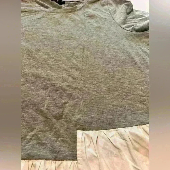 Lane Bryant Gray White Peplum Asymmetrical Top- plus size 18/20 - Picture 2 of 8